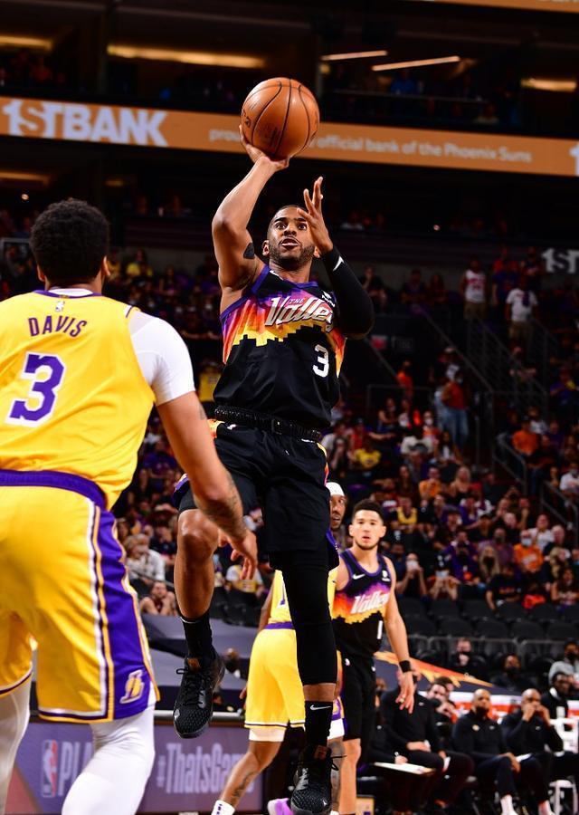 赢得国内外 赢得国内外