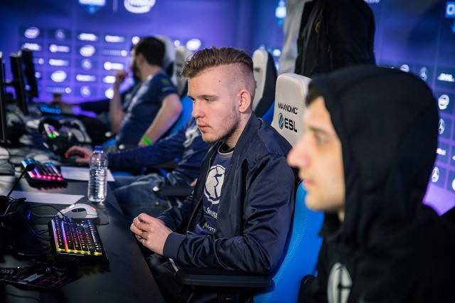 瞄准这一痛 瞄准这一痛