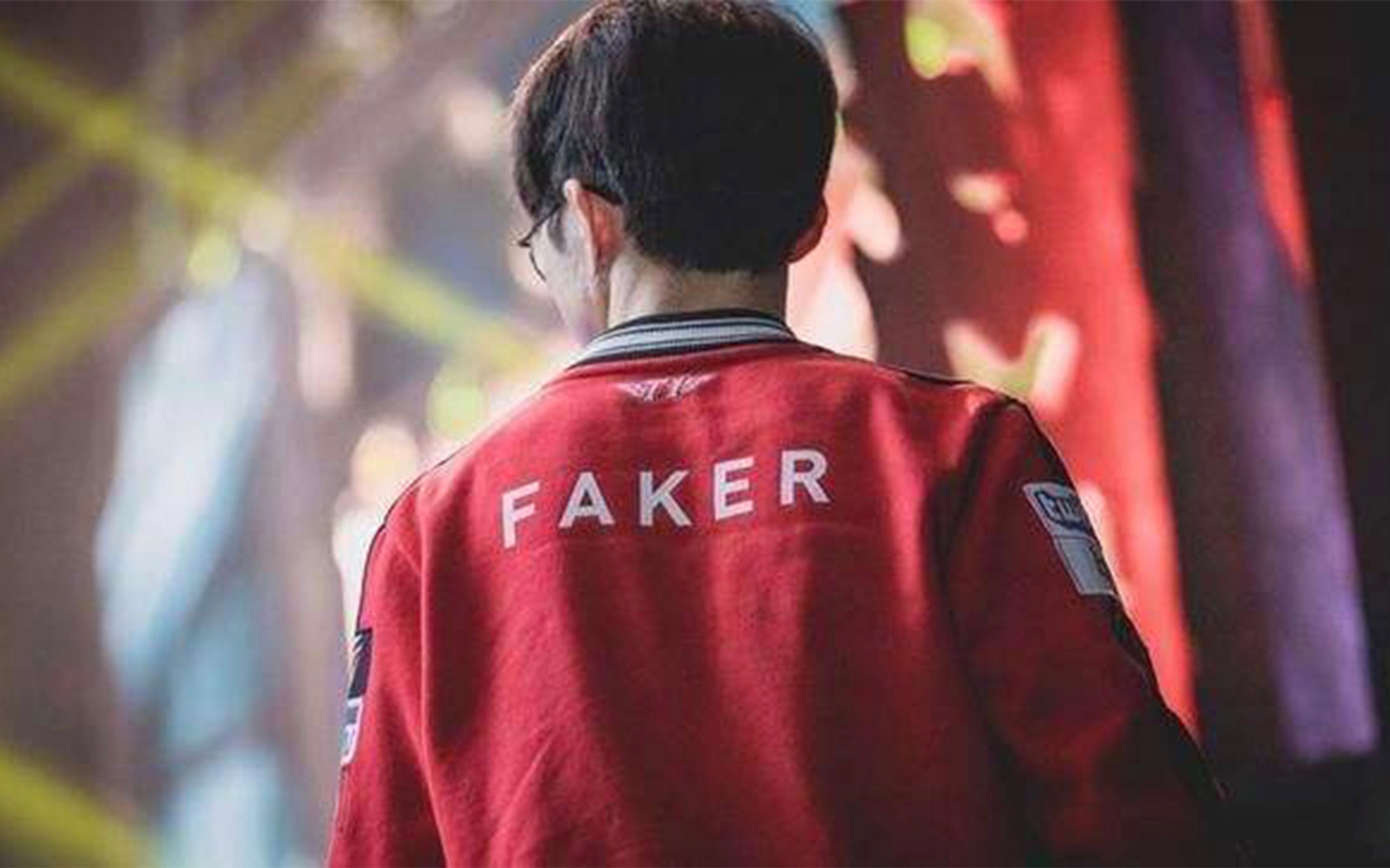 极端案例：解析“历史上第一台老虎机”的结构逻辑及其对成瘾的最初诱导。（解构历史首台老虎机：结构逻辑与早期成瘾诱因）